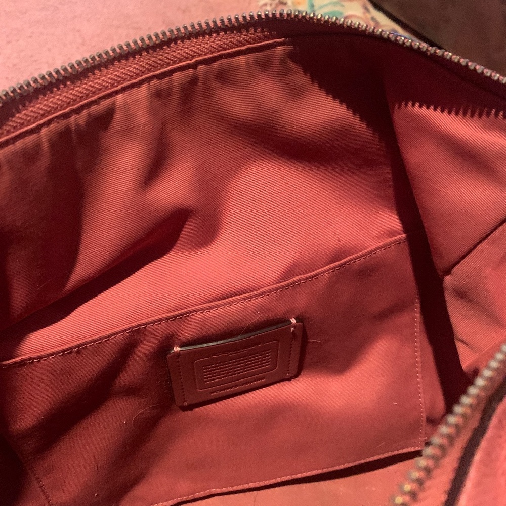 Coach shoulder bag hobo bag purse. Large size kind of a pink/coral color